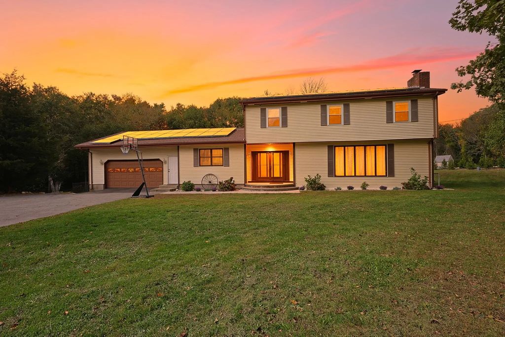 171 Gifford Rd, Westport