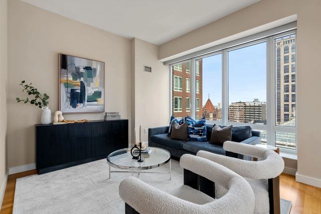 400 Stuart St #16b, Boston