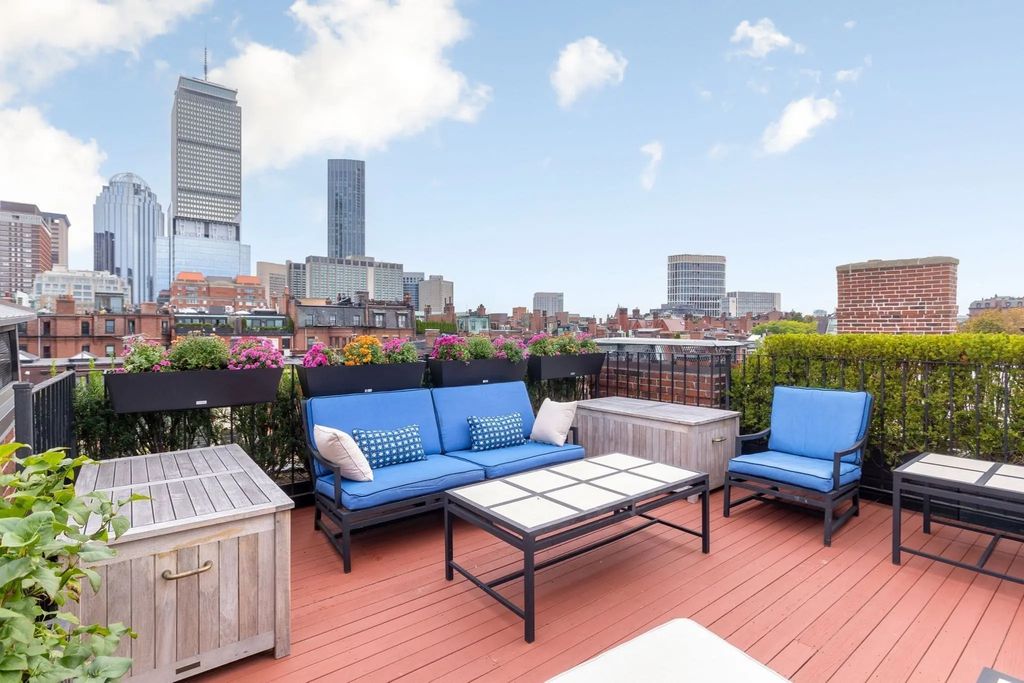 295 Marlborough St #3, Boston