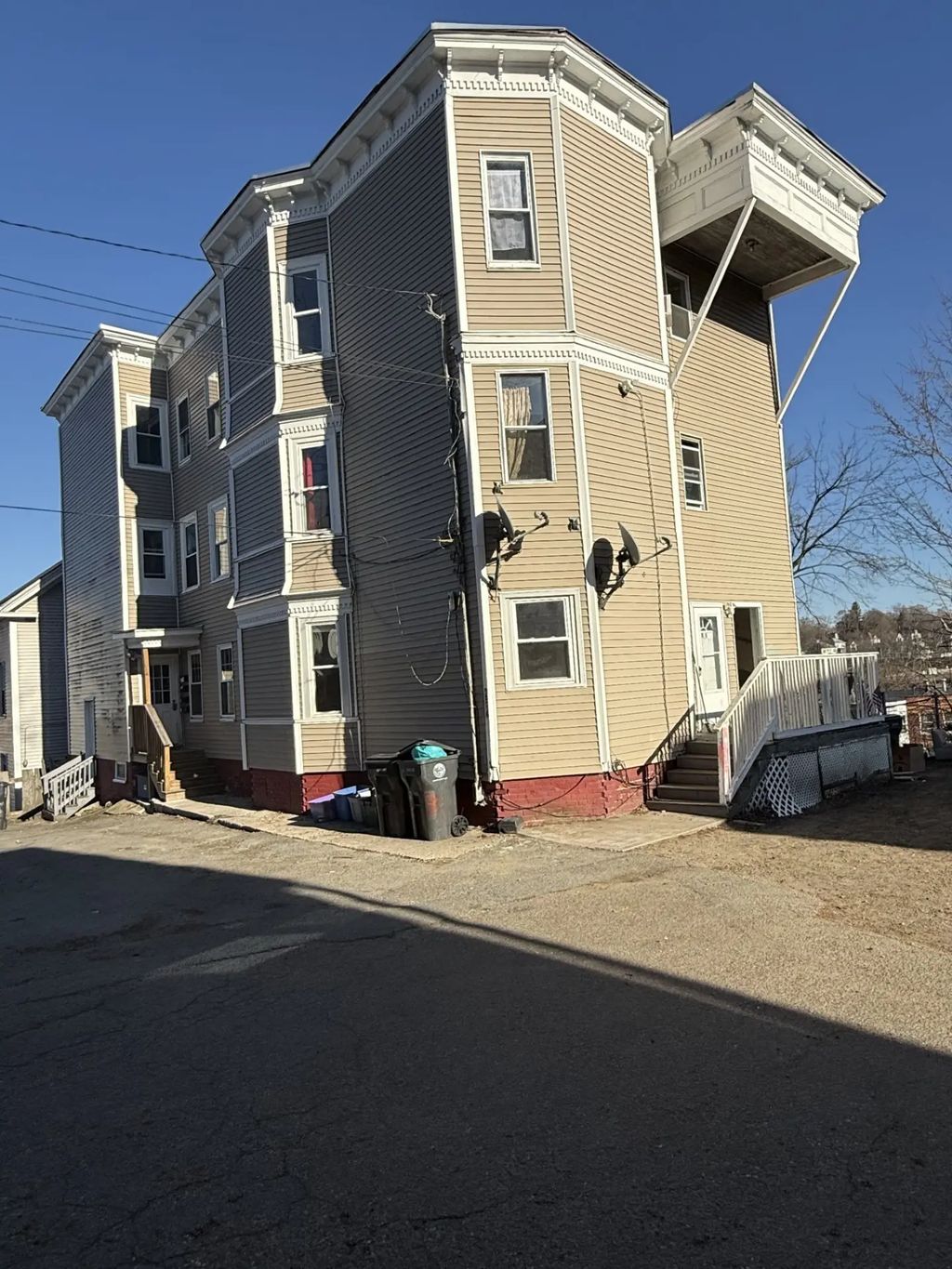 254 Washington St #1r, Haverhill