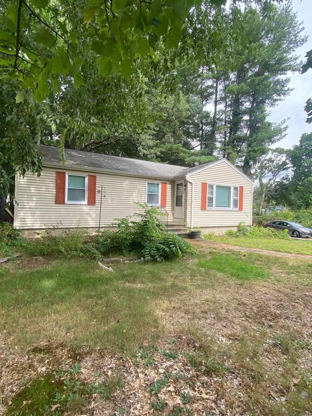 266 Lowell St, Wilmington