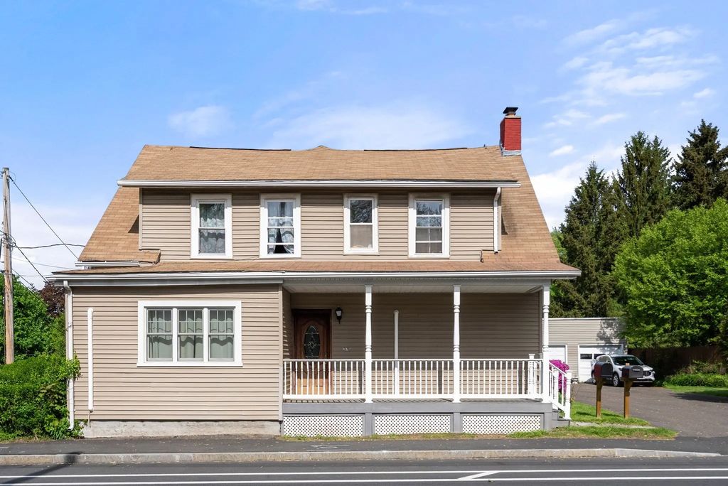 376 Newton Street #1, South Hadley