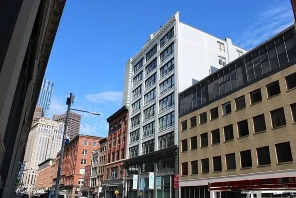186 Lincoln St #900, Boston
