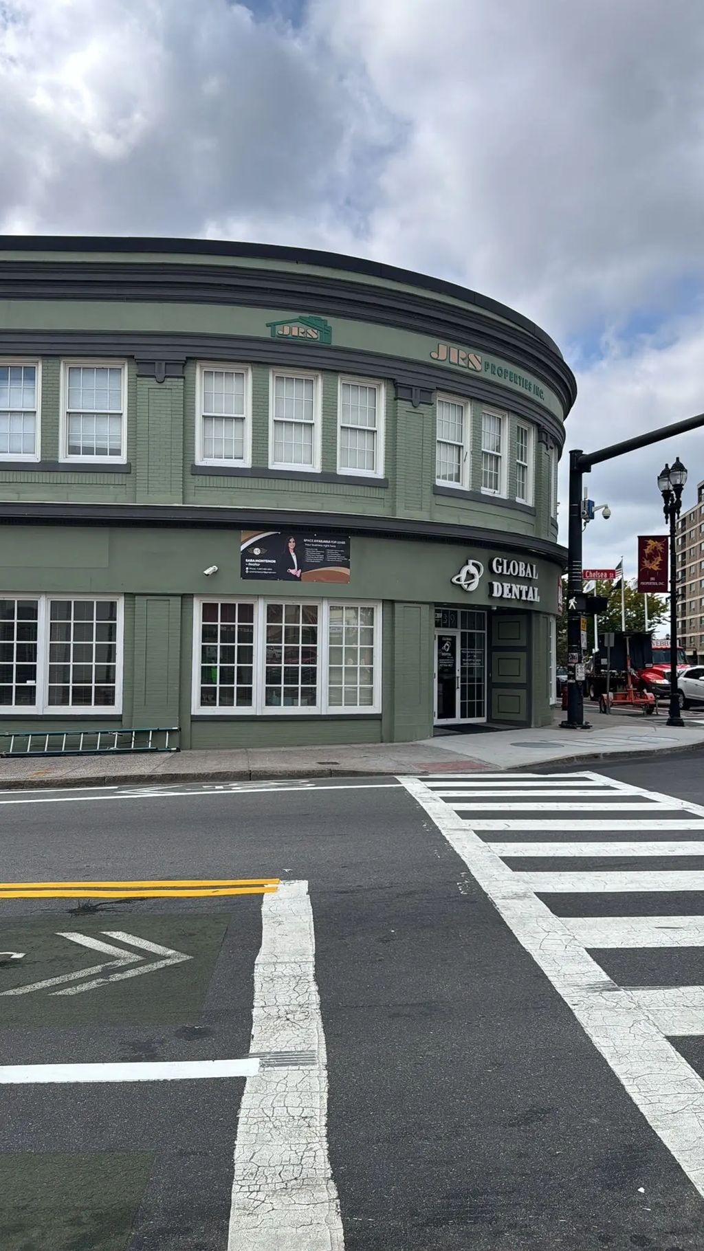 13r Chelsea #13r, Everett