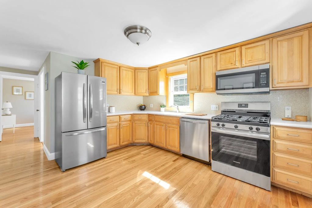 85 Potomac, Boston