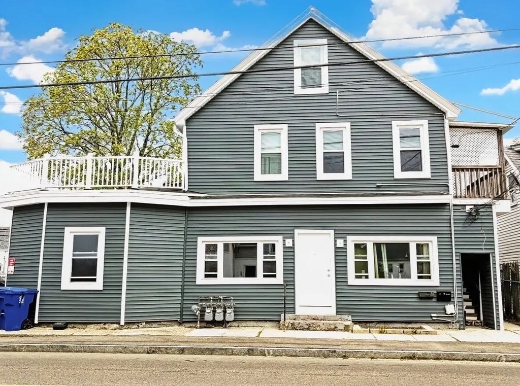 579 Bay St #2, Taunton