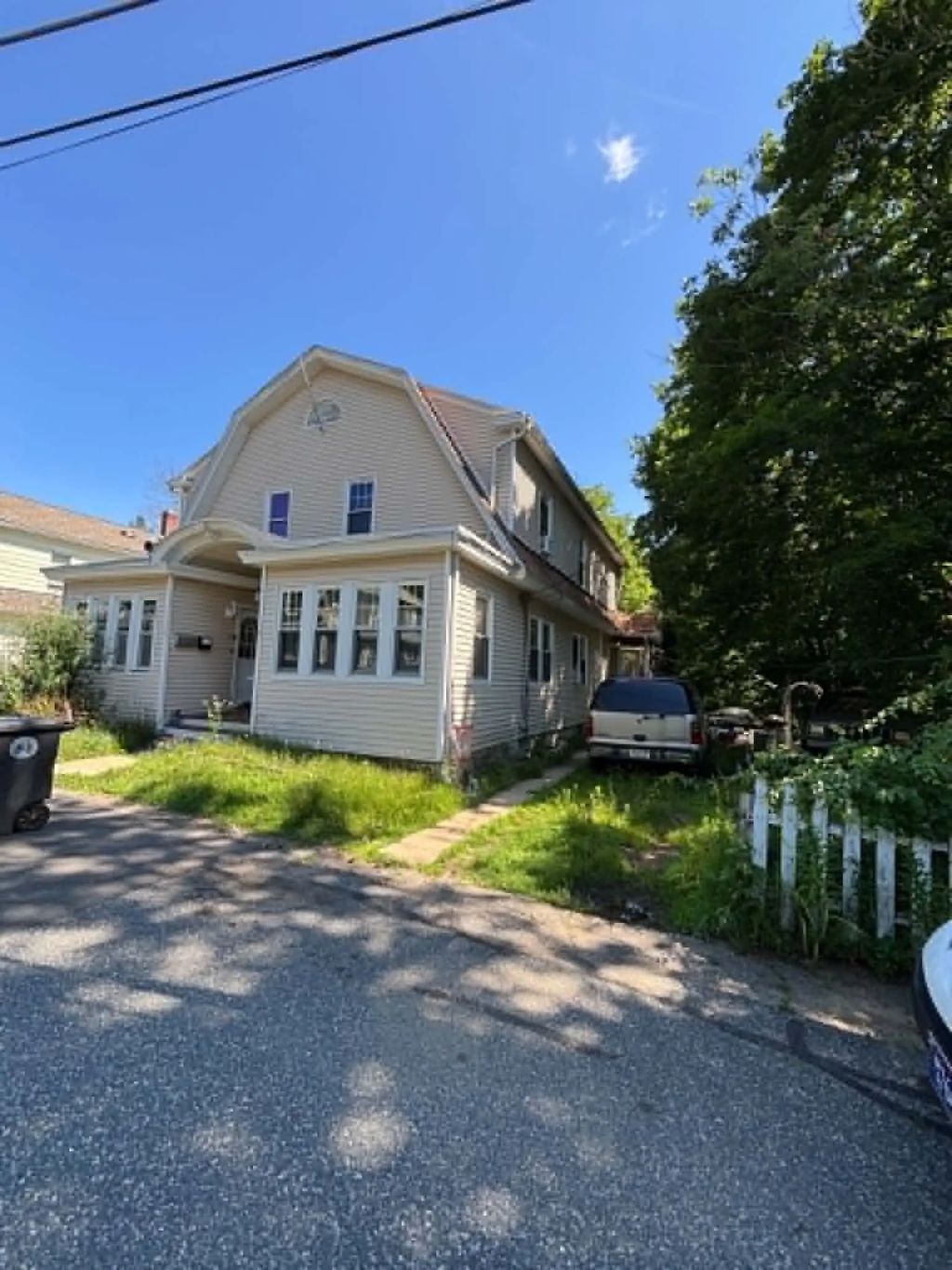 17-19 Coolidge Ave, Southbridge