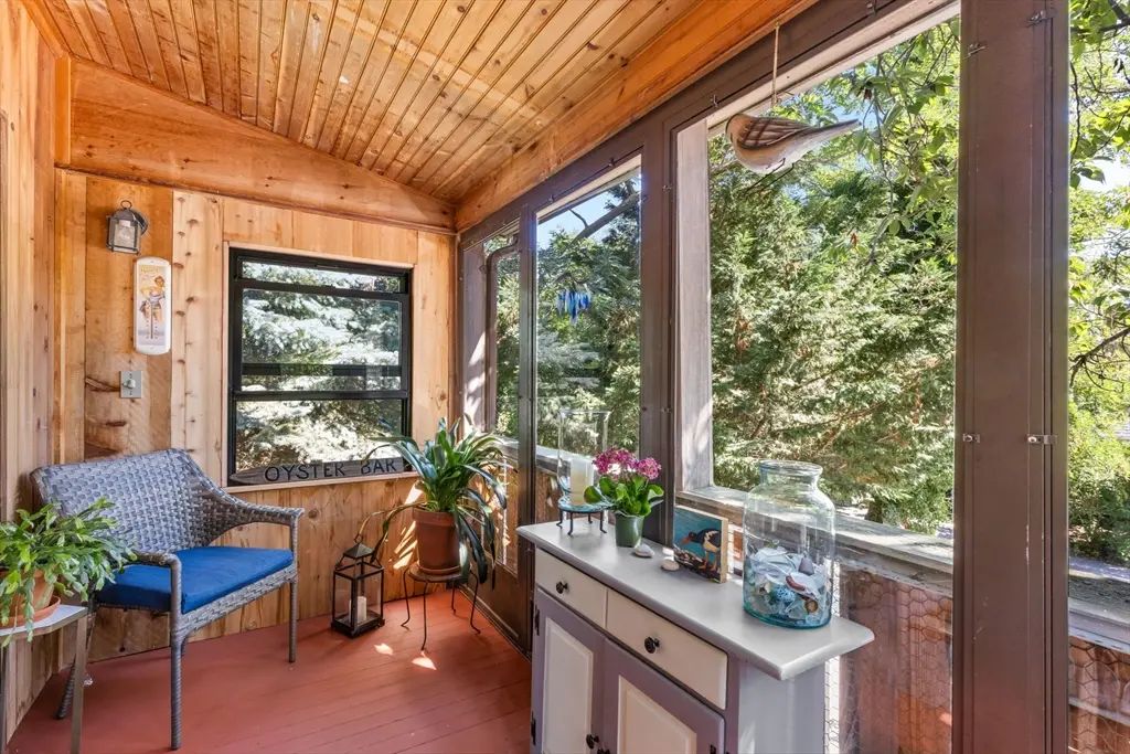 18 Miller Hill Rd #9, Provincetown