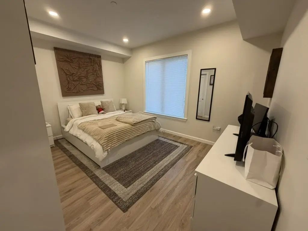 458 Washington St #103, Boston