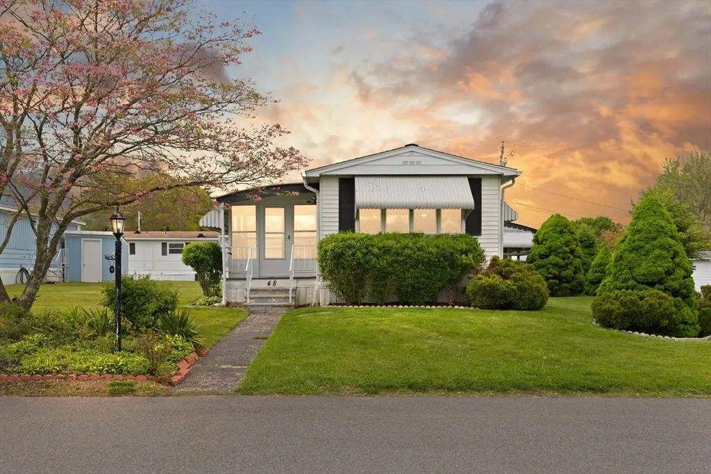 48 Easy Street, Raynham