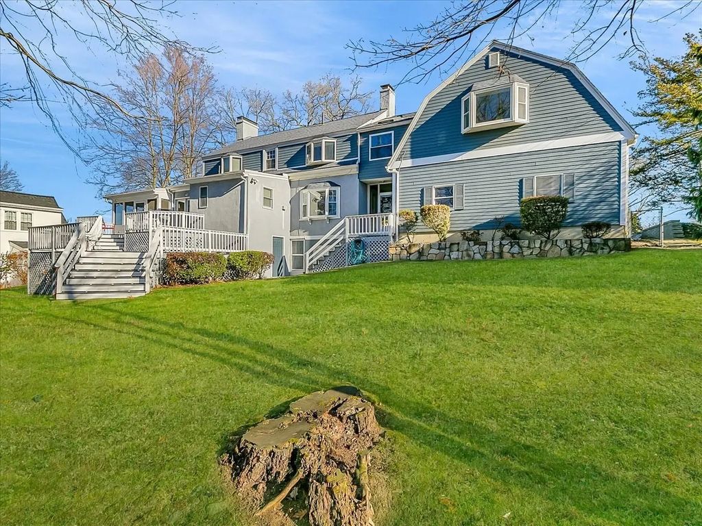 243 Upland Ave, Newton