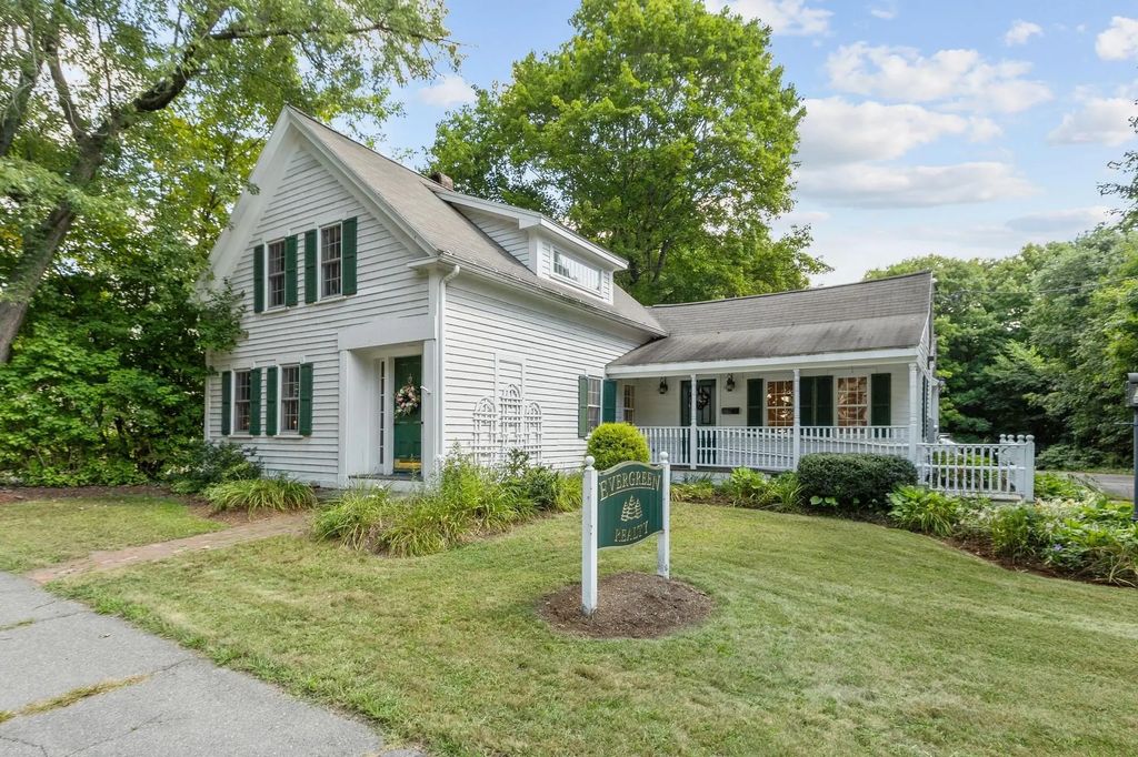 235 Worcester Road, Sterling