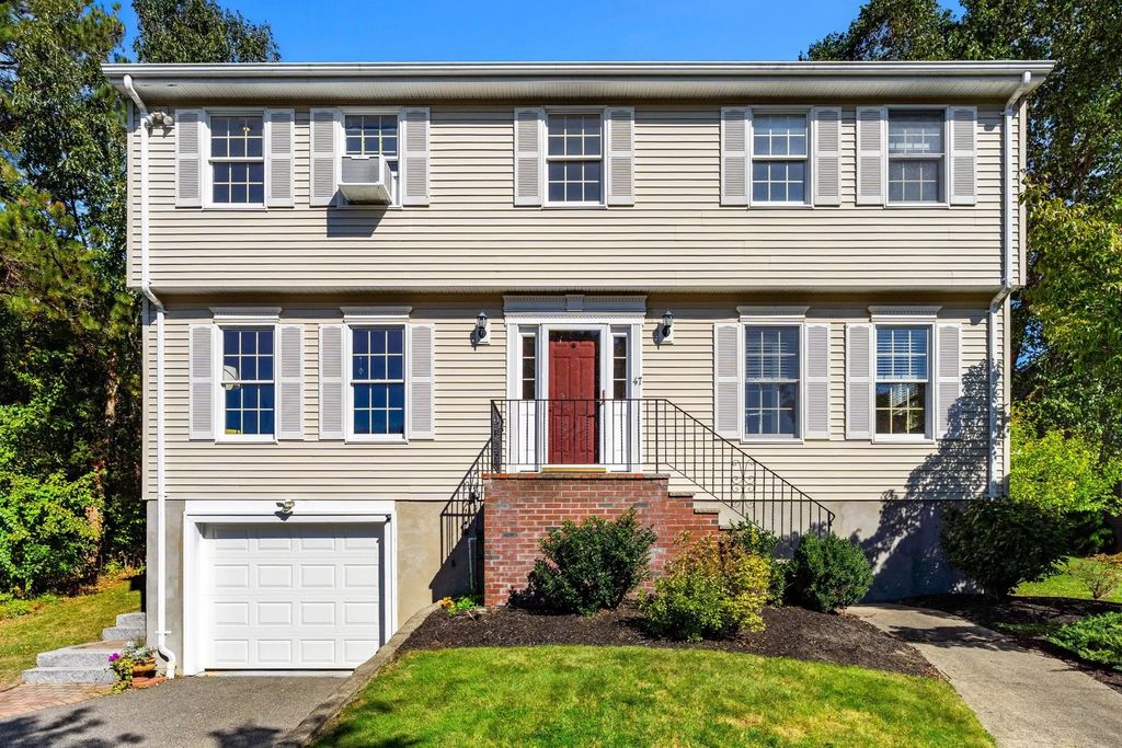 47 Clark St, Salem