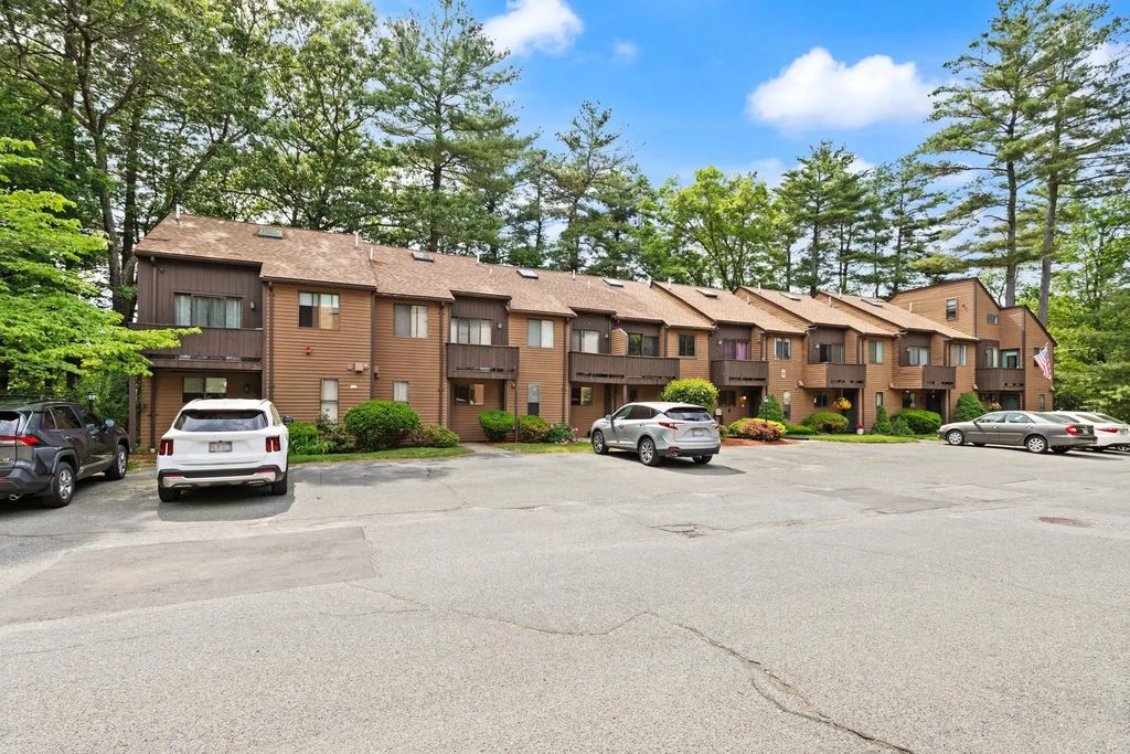 26 Wilson St #12, Marlborough