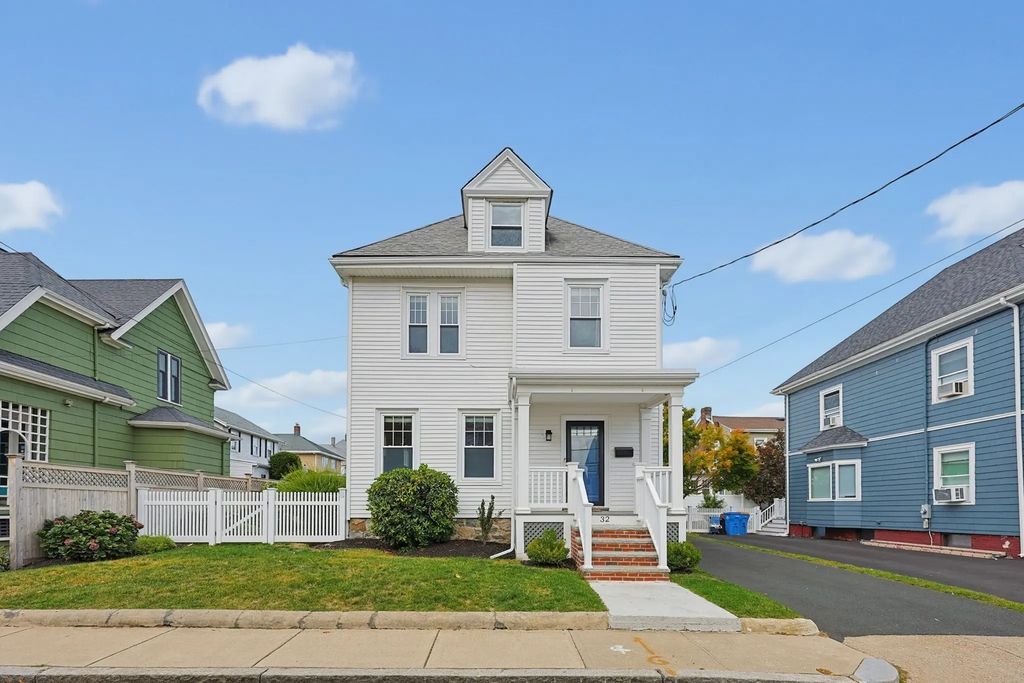 32 Elmwood Avenue, Winthrop