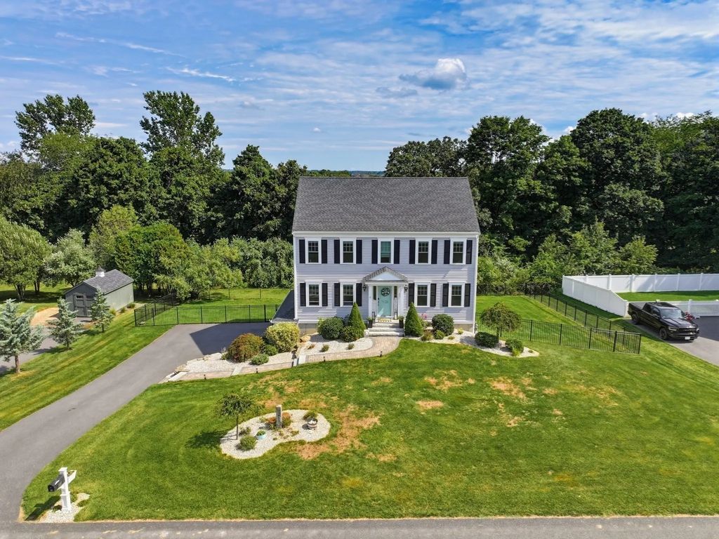 21 Windward Way, Swansea