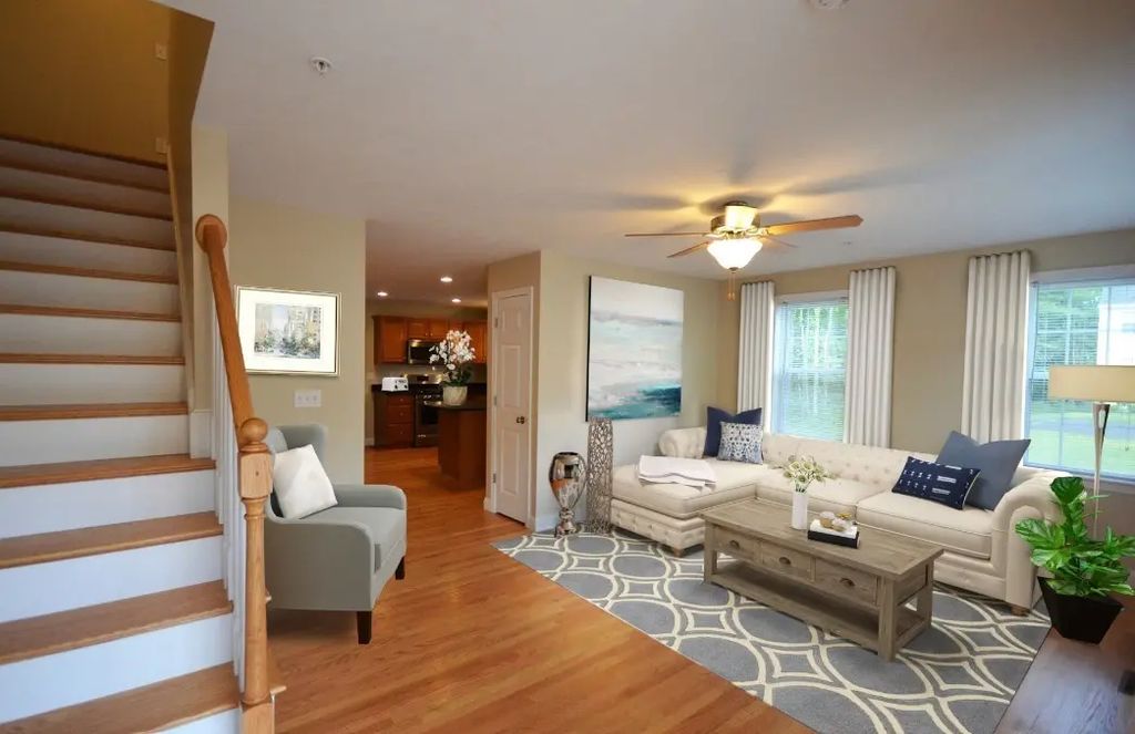 855 Temple St #d1, Whitman