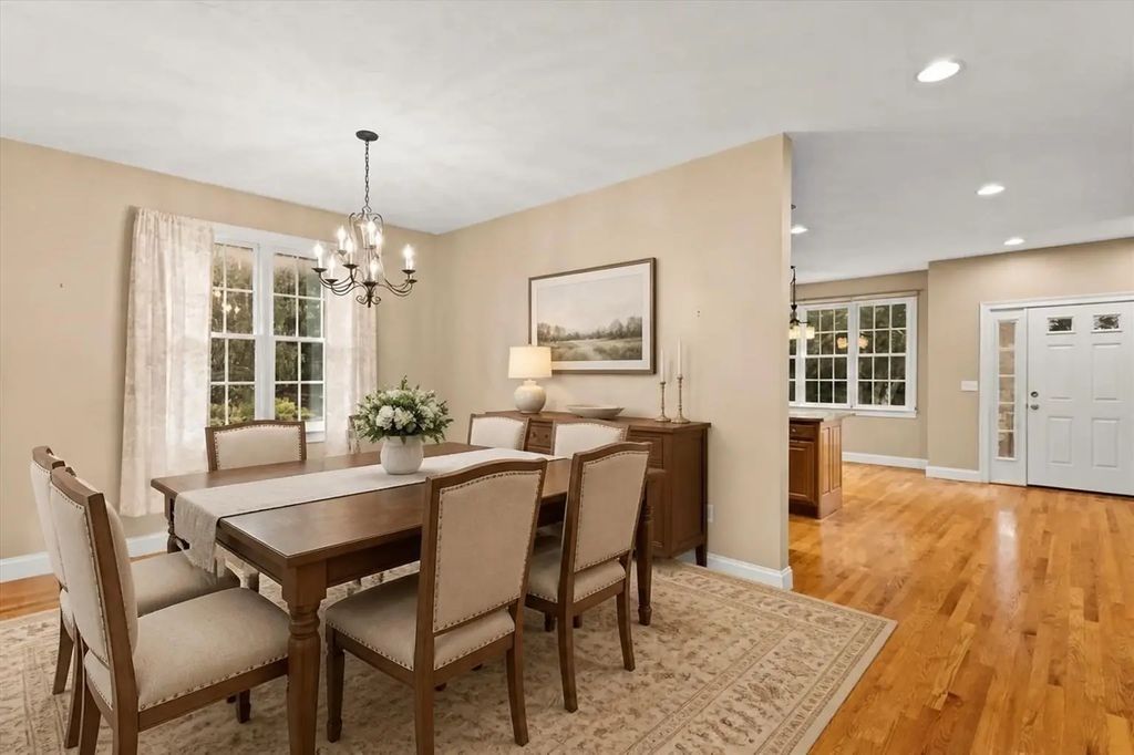 4 Chance Court #4, Carver