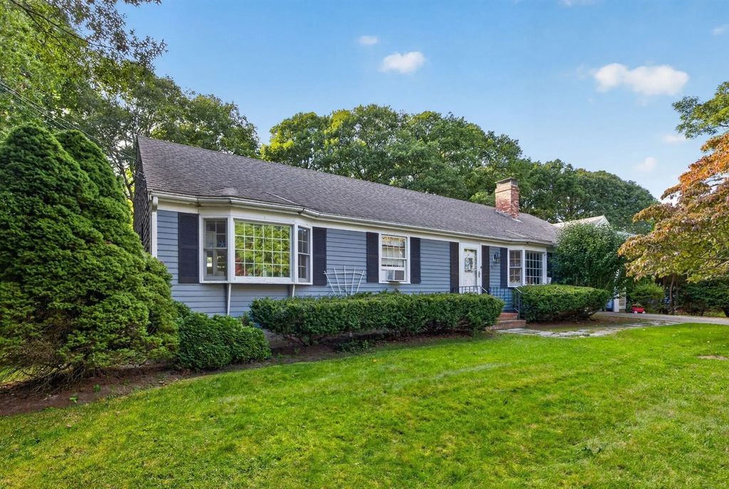 95 Diane Ave, Yarmouth