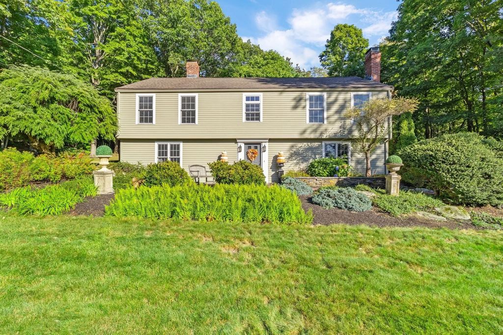 87 Sampson Road, Bolton