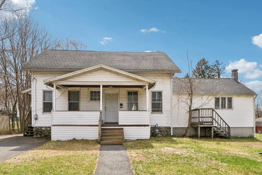 6 Idalla Ave, Worcester