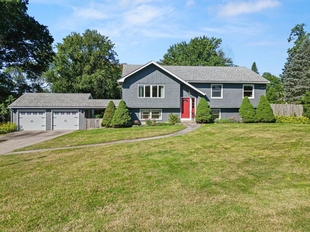 23 Georgetown Rd, West Newbury