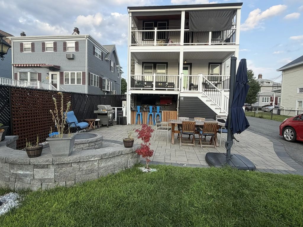 78 Read Street #1, Winthrop