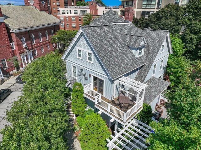 51 Sewall Ave #2, Brookline