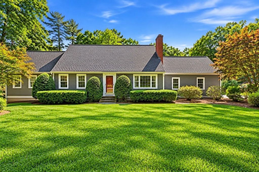 140 Town Farm Road, Brookfield