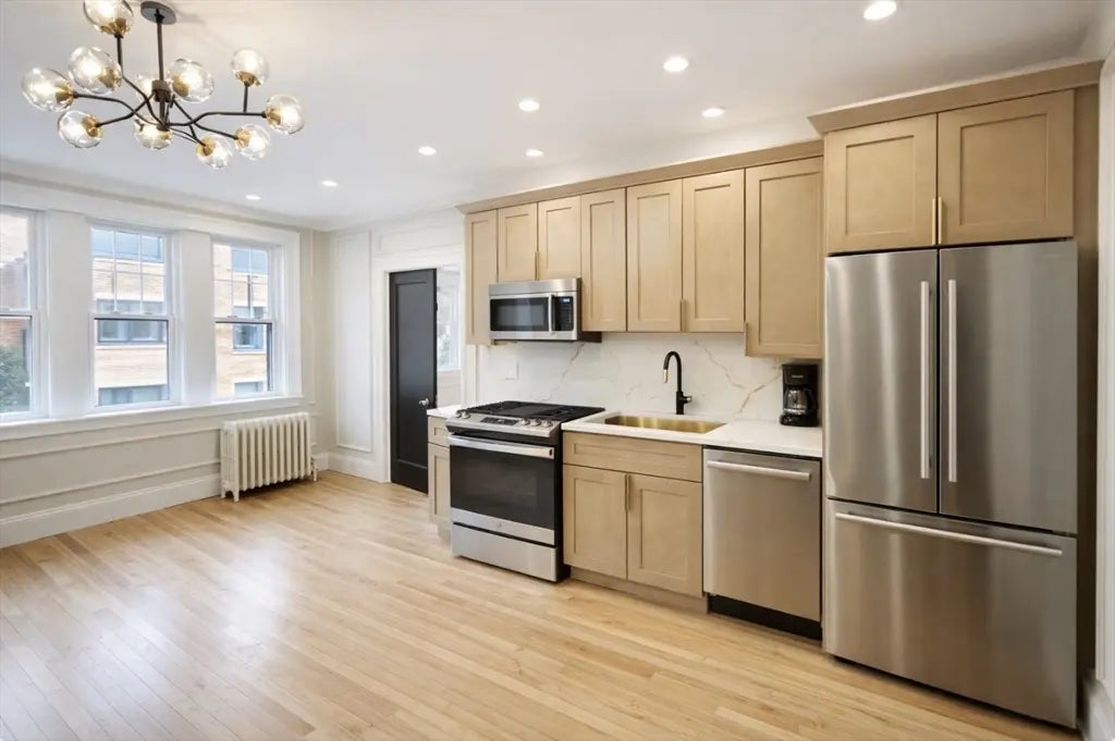 4 Chiswick Rd #34a, Boston