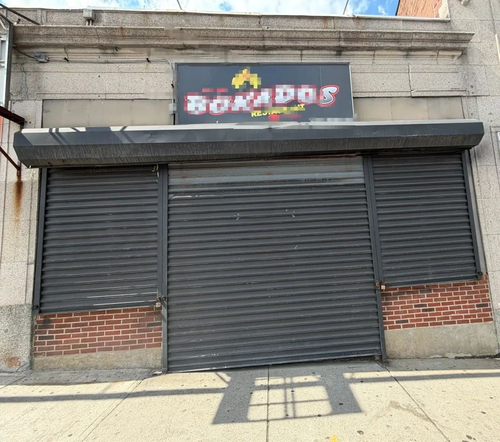 1299 River, Boston