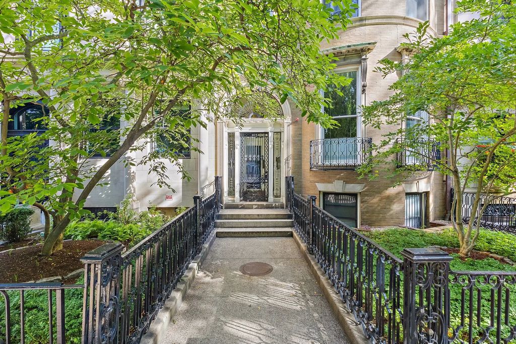 405 Commonwealth Ave #8, Boston
