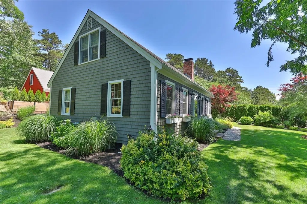 2 Stoney Hill Rd, Truro