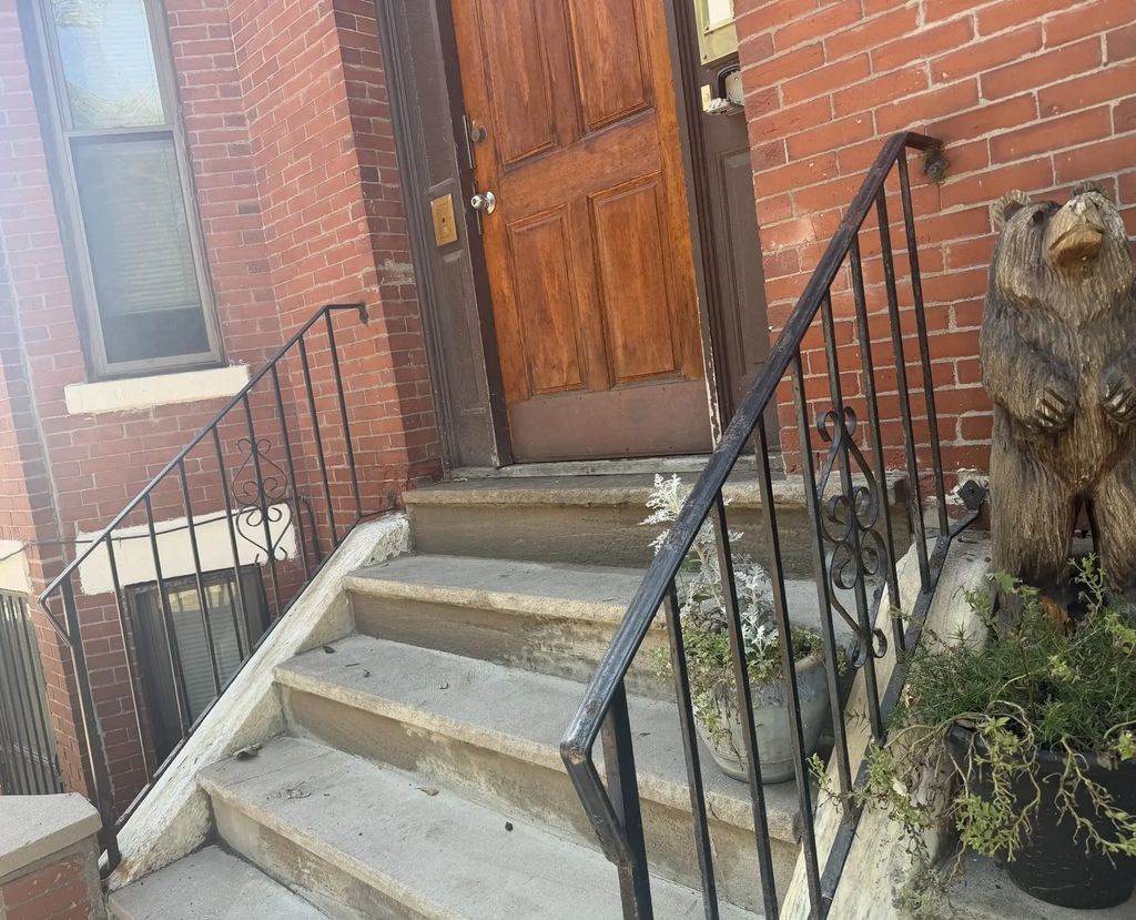 94 Marcella #1, Boston