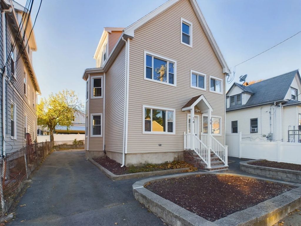 28-30 Furness St, Revere