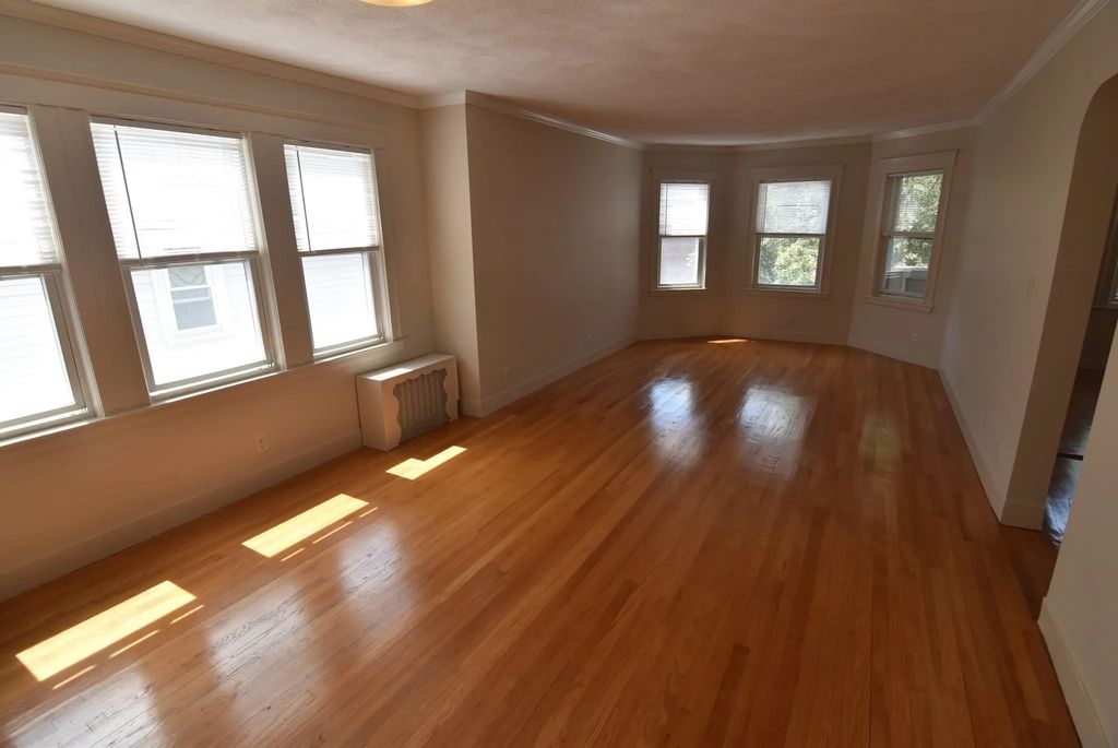 79 Euston #3, Boston