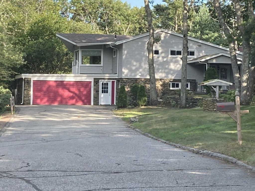 191 Samoset St, Plymouth
