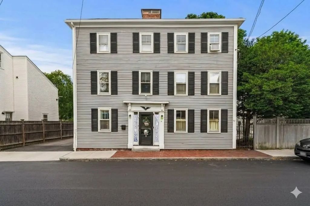 65-67 Lime St #2, Newburyport