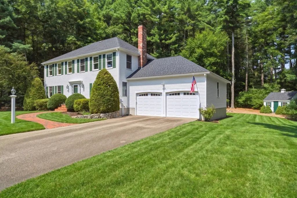 25 Charles Samuel Way, Wrentham