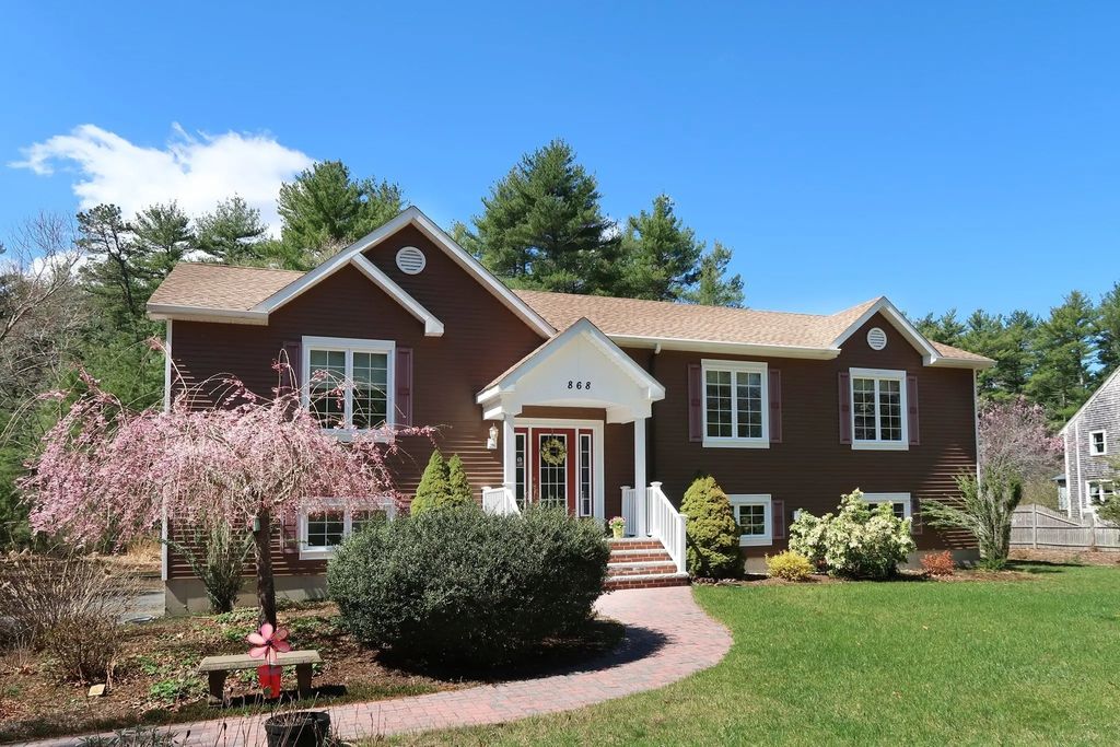 868 Main St, Wareham