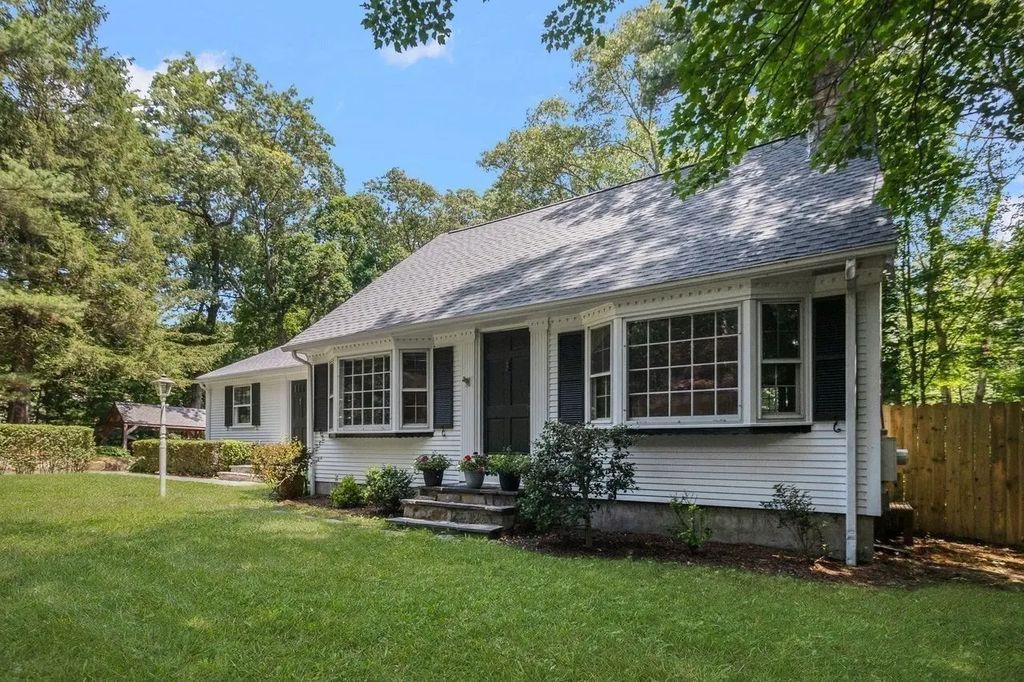 15 Williams Road, Smithfield