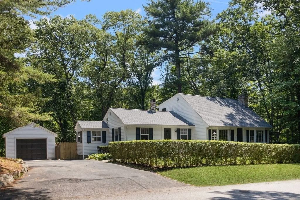 15 Williams Road, Smithfield