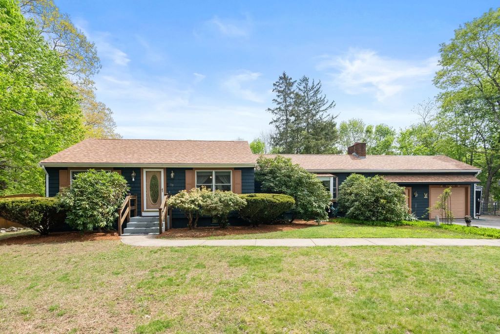 139 Grove St, Mansfield