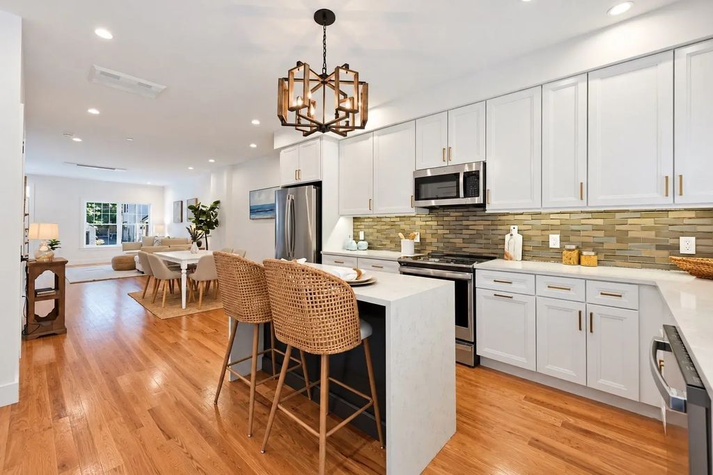 34 Linwood Ave #34, Melrose