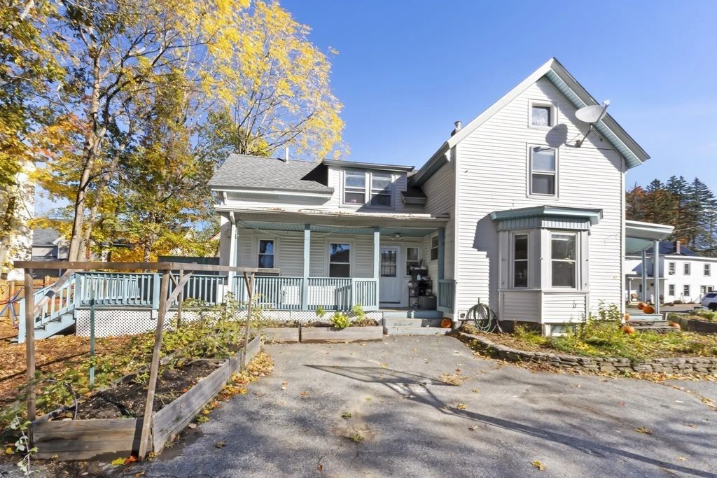 42 Vine Street, Leominster