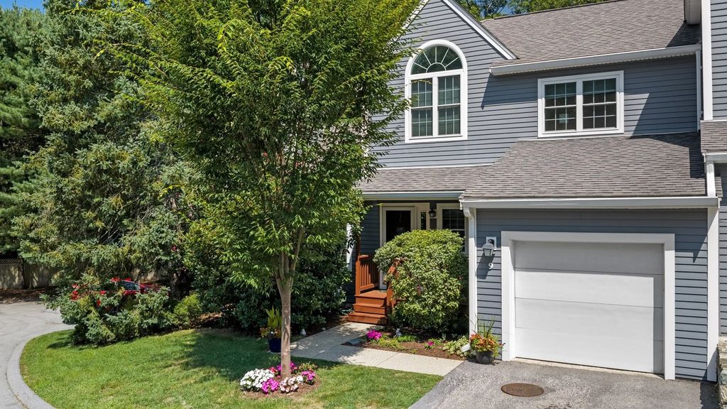 9 Bishops Forest Dr #9, Waltham