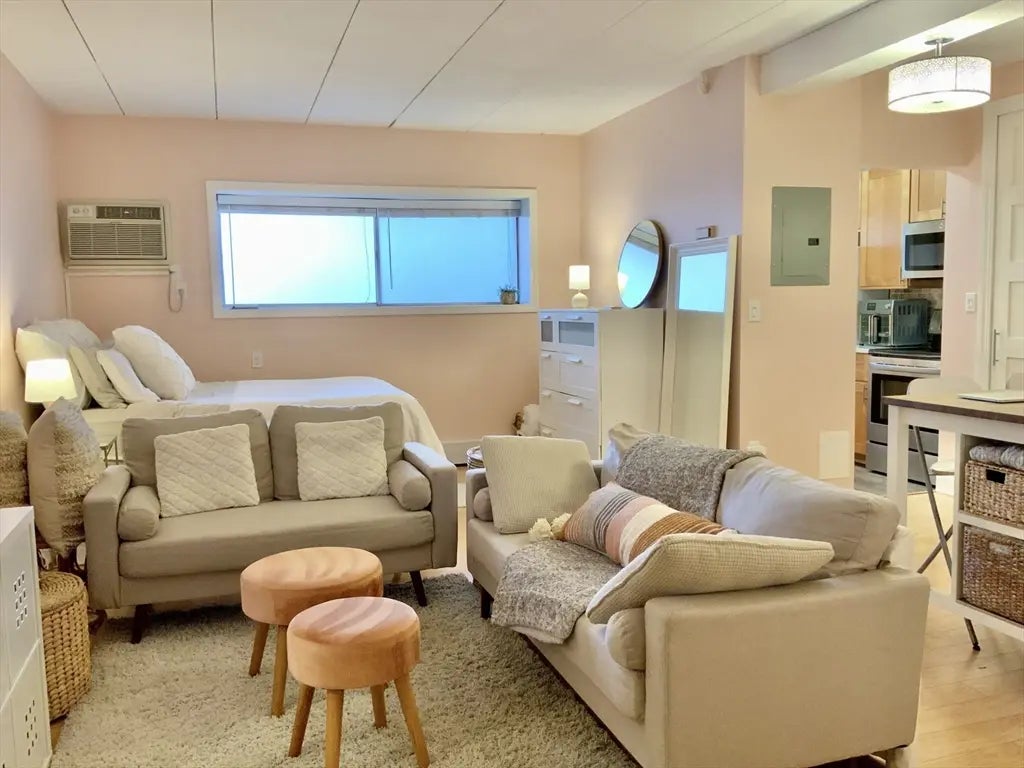 995 Massachusetts Ave #106, Arlington