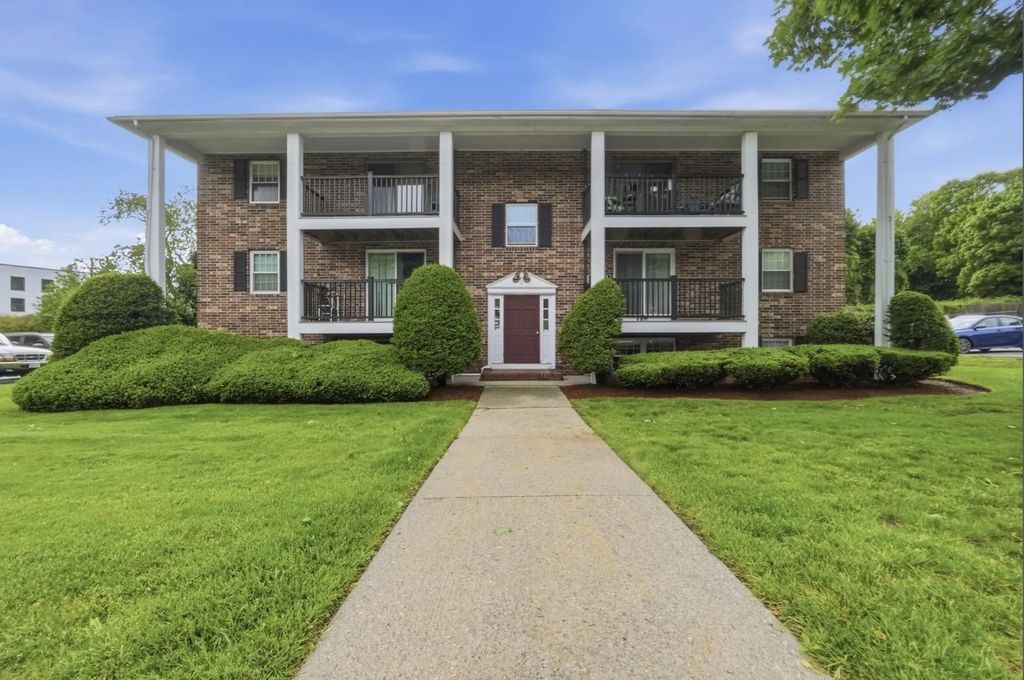 6 Walker Rd #4, North Andover