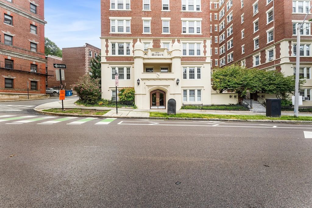 1454 Beacon St #241, Brookline