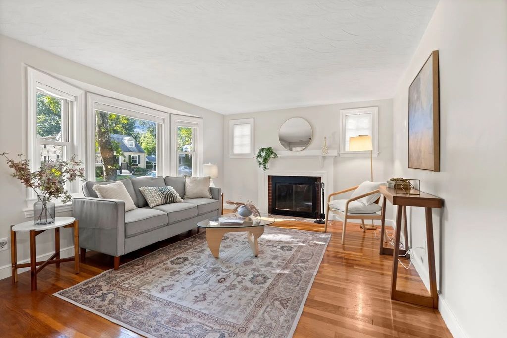 27 Sycamore Road, Melrose
